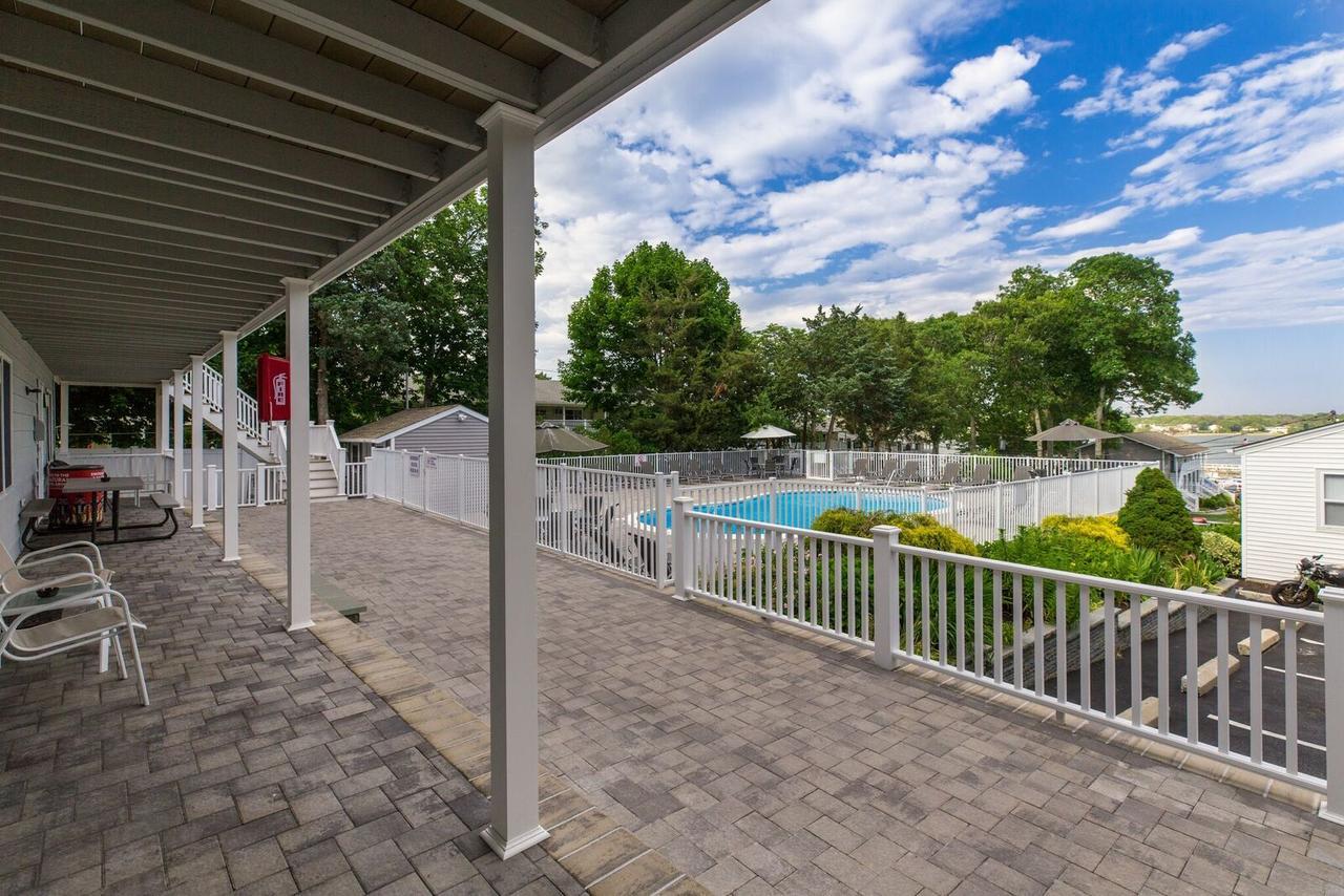 המפטון בייס Colonial Shores Resort מראה חיצוני תמונה